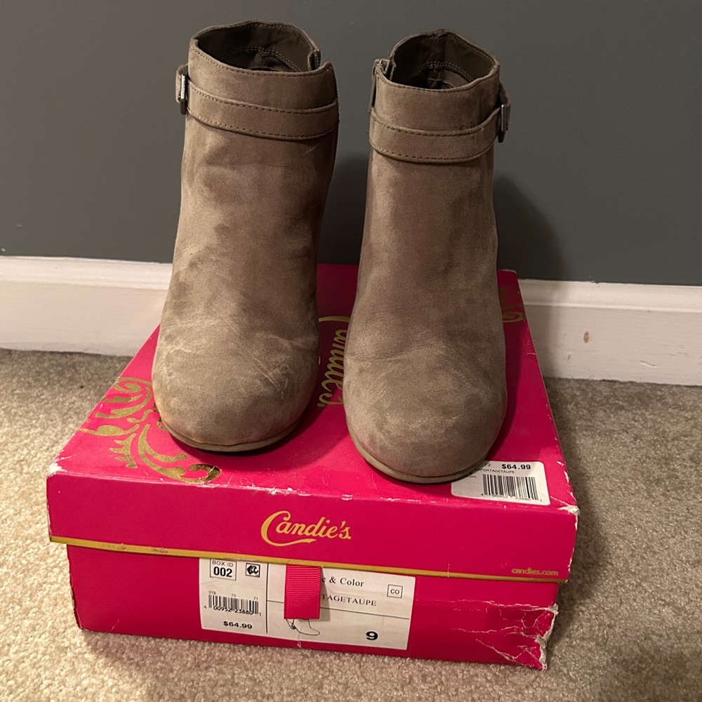 Candie’s taupe heel booties, size 9
